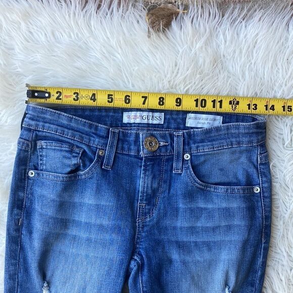 Guess Medium Rise Skinny Distressed Sarah Fit Size 26 - Picture 9 of 12